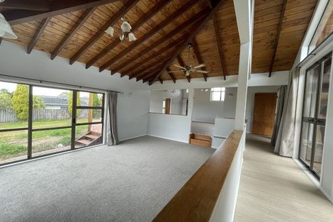 Photo of property in 69 Sunny Crescent, Huapai, Kumeu, 0810