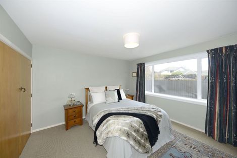 Photo of property in 23 Burnside Crescent, Burnside, Christchurch, 8053