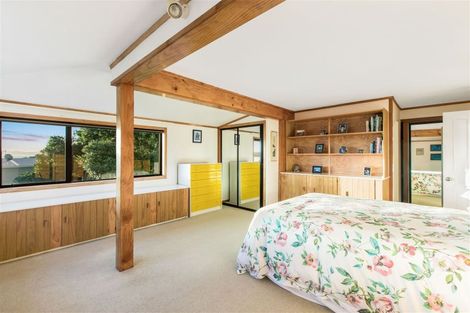 Photo of property in 65 De Luen Avenue, Tindalls Beach, Whangaparaoa, 0930