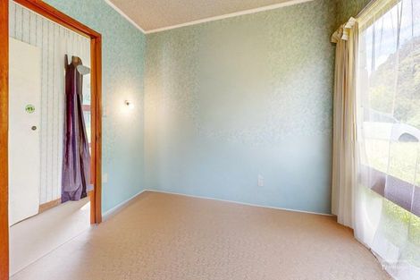 Photo of property in 301 Neavesville Road, Puriri, Thames, 3578