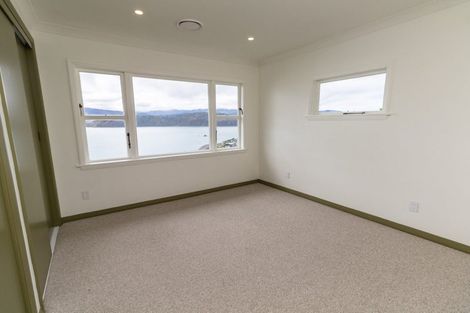 Photo of property in 71 Seatoun Heights Road, Seatoun, Wellington, 6022