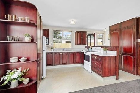 Photo of property in 45 Hiwi Crescent, Titahi Bay, Porirua, 5022