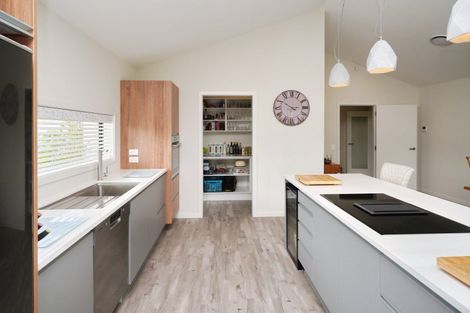 Photo of property in 11 Mara-kai Place, Pegasus, 7612