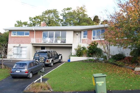 Photo of property in 5 Kerry Dell, Cockle Bay, Auckland, 2014