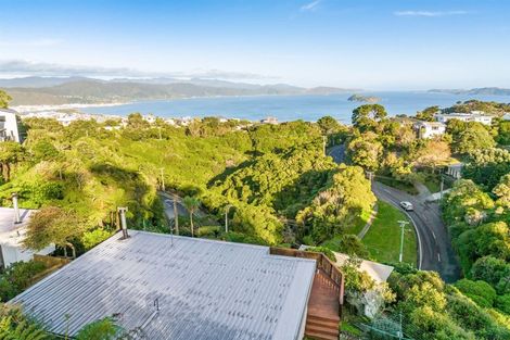 Photo of property in 40 Akatea Road, Korokoro, Lower Hutt, 5012