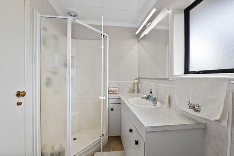 Photo of property in 135 Clawton Street, Westown, New Plymouth, 4310