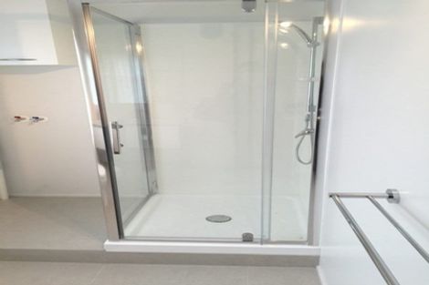 Photo of property in 5/320 Pakuranga Road, Pakuranga Heights, Auckland, 2010