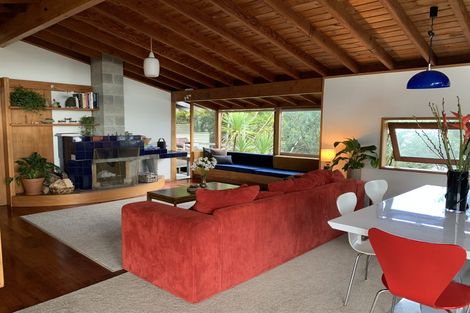 Photo of property in 15b Second Avenue, Stanley Point, Auckland, 0624