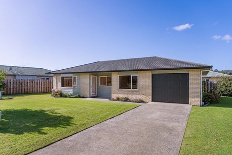Photo of property in 8 Seascape Avenue, Whitianga, 3510