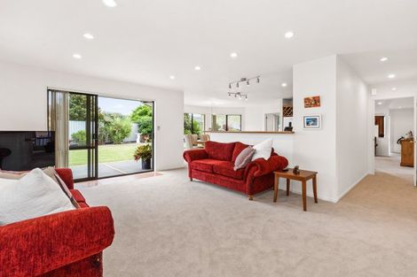 Photo of property in 18 Chatsfield Place, Te Kamo, Whangarei, 0112
