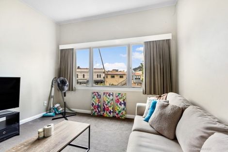 Photo of property in 7 Millward Street, Newtown, Wellington, 6021