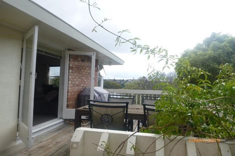 Photo of property in 20 Alton Avenue, Hillcrest, Auckland, 0627