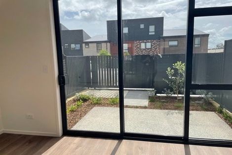 Photo of property in 19 Kotuitui Street, Manukau, Auckland, 2104