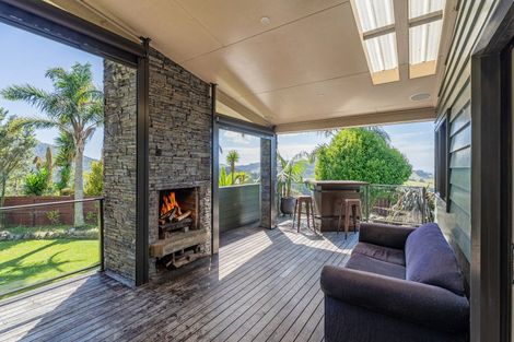 Photo of property in 4 Tarapatiki Drive, Whitianga, 3510