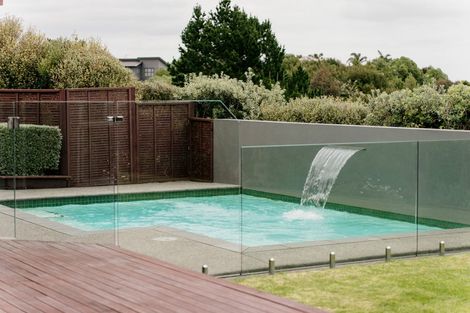 Photo of property in 91 Kaipara Road, Papakura, 2582