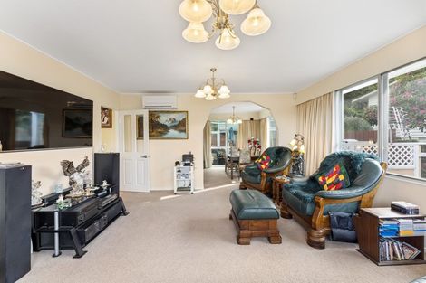 Photo of property in 11 Malaghan Grove, Johnsonville, Wellington, 6037