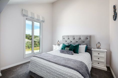 Photo of property in 87 Rutherford Drive, Waikanae Beach, Waikanae, 5036