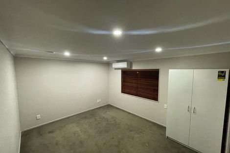 Photo of property in 232 Botany Road, Golflands, Auckland, 2013