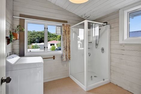 Photo of property in 8 Lincoln Street, Patea, 4520