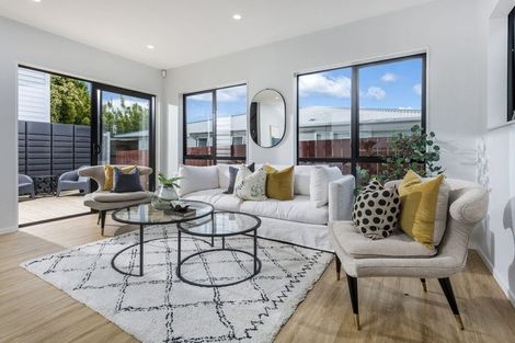 Photo of property in 76b Bond Crescent, Forrest Hill, Auckland, 0620