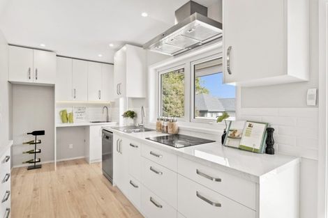 Photo of property in 2/13 Burns Avenue, Takapuna, Auckland, 0622