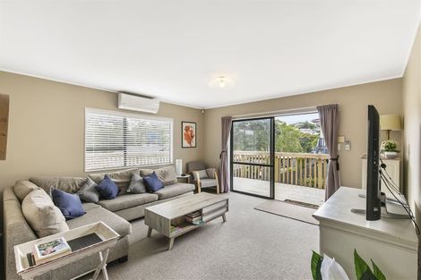 Photo of property in 1/111 Spinella Drive, Bayview, Auckland, 0629