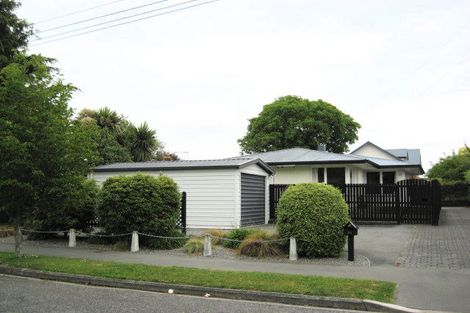 Photo of property in 51 Balrudry Street, Avonhead, Christchurch, 8042