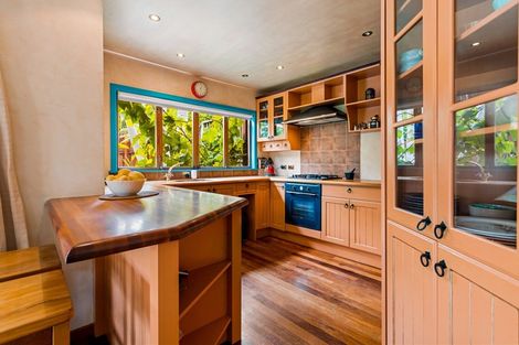 Photo of property in 31 Outlook Road, Greenhithe, Auckland, 0632