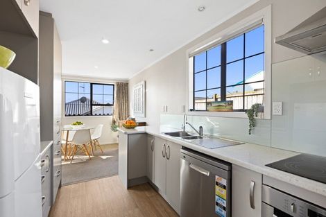 Photo of property in 6a Lucy Foster Lane, Red Beach, 0932