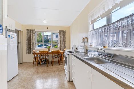 Photo of property in 35 Essex Street, Vogeltown, New Plymouth, 4310