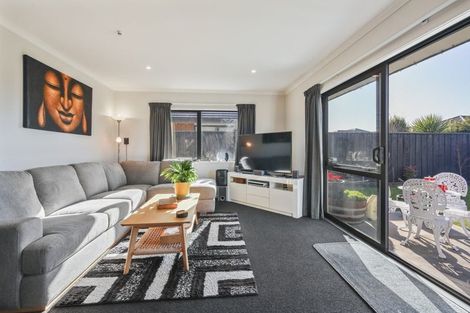 Photo of property in 17 Ragley Way, Rolleston, 7615