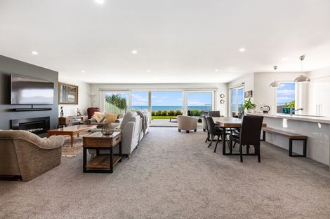 Photo of property in 96 The Esplanade, Raumati South, Paraparaumu, 5032