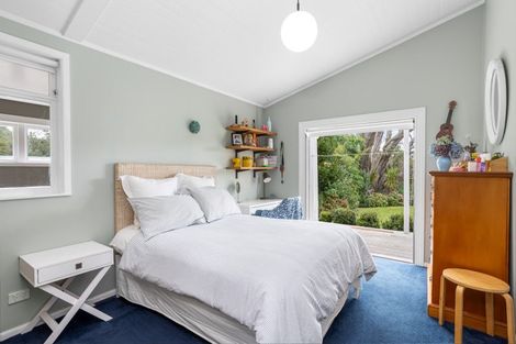 Photo of property in 376 Taiapa Road, Muriwai, Waimauku, 0881