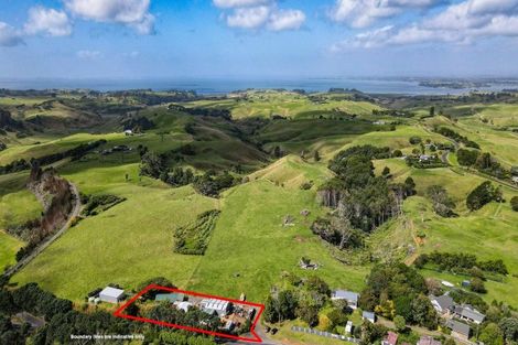 Photo of property in 2160 Awhitu Road, Pollok, Waiuku, 2684
