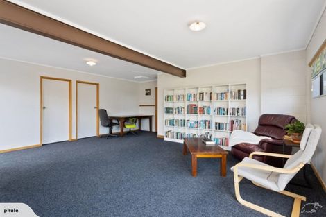 Photo of property in 1/126 Carlisle Road, Browns Bay, Auckland, 0632