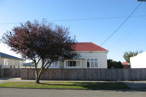 Photo of property in 6 Teviot Street, Oamaru North, Oamaru, 9400