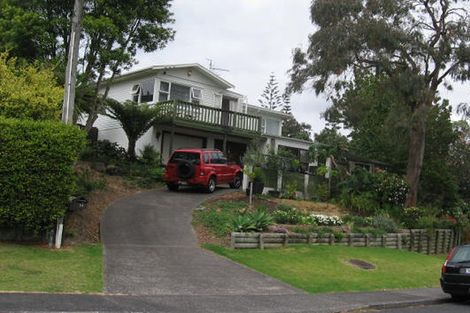 Photo of property in 35 Lanigan Street, Birkdale, Auckland, 0626