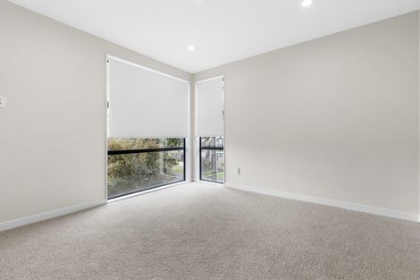 Photo of property in 4/8 Bagnall Avenue, Point England, Auckland, 1072