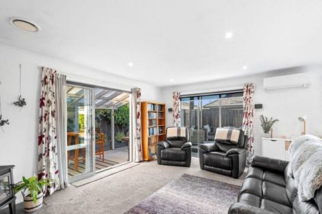 Photo of property in 17 Forbes Road, Foxton Beach, Foxton, 4815
