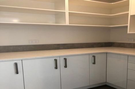 Photo of property in 10 James Elliot Way, Pokeno, 2402