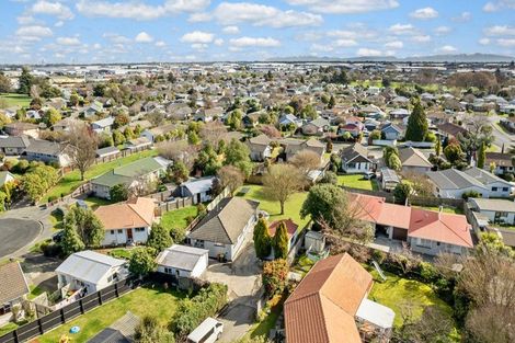 Photo of property in 10 Mckellar Place, Hornby, Christchurch, 8042