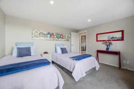 Photo of property in 23 Shepherd Road, Waipahihi, Taupo, 3330