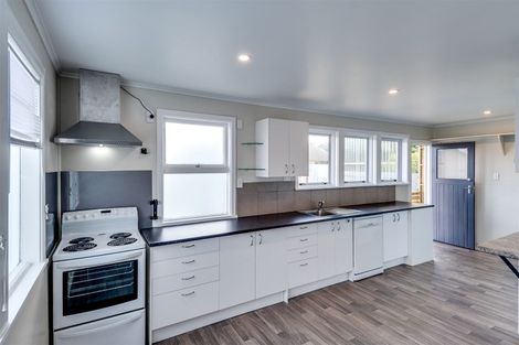 Photo of property in 10 Fleming Crescent, Maraenui, Napier, 4110