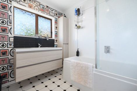 Photo of property in 15a Seymour Place, Bellevue, Tauranga, 3110