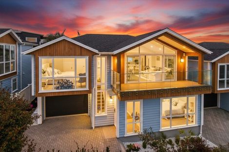 Photo of property in 7b Garadice Road, Rothesay Bay, Auckland, 0630