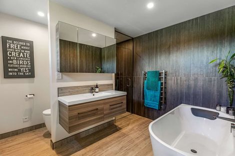 Photo of property in 57 Beechwood Road, Feilding, 4779