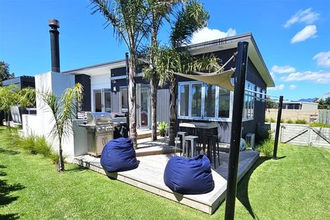Photo of property in 106 Nikau Close, Matarangi, Whitianga, 3592