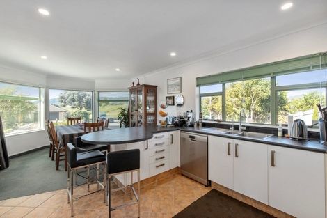 Photo of property in 16 Barrett Drive, Waikanae Beach, Waikanae, 5036