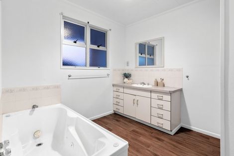 Photo of property in 23 Terrace Avenue, Mount Maunganui, 3116