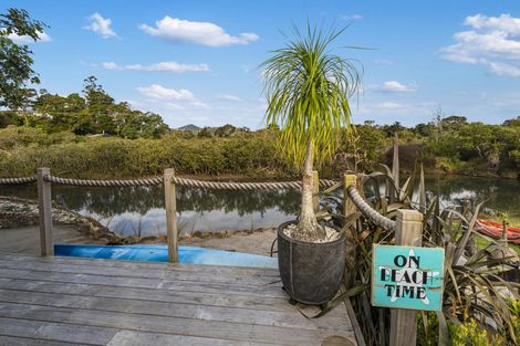 Photo of property in 31 Crisp Road, Parua Bay, Whangarei, 0174